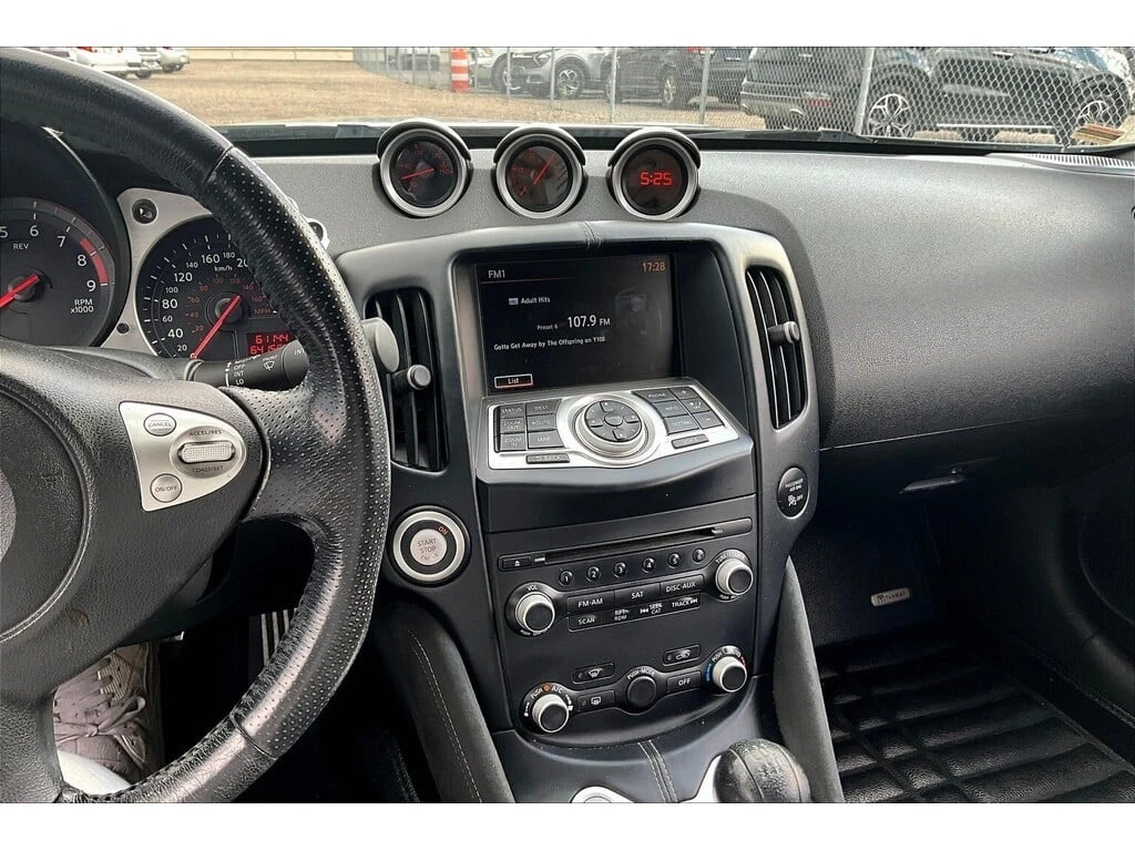 Nissan 370Z * Touring Sport Manual * CARFAX *   | Mobile.bg   12