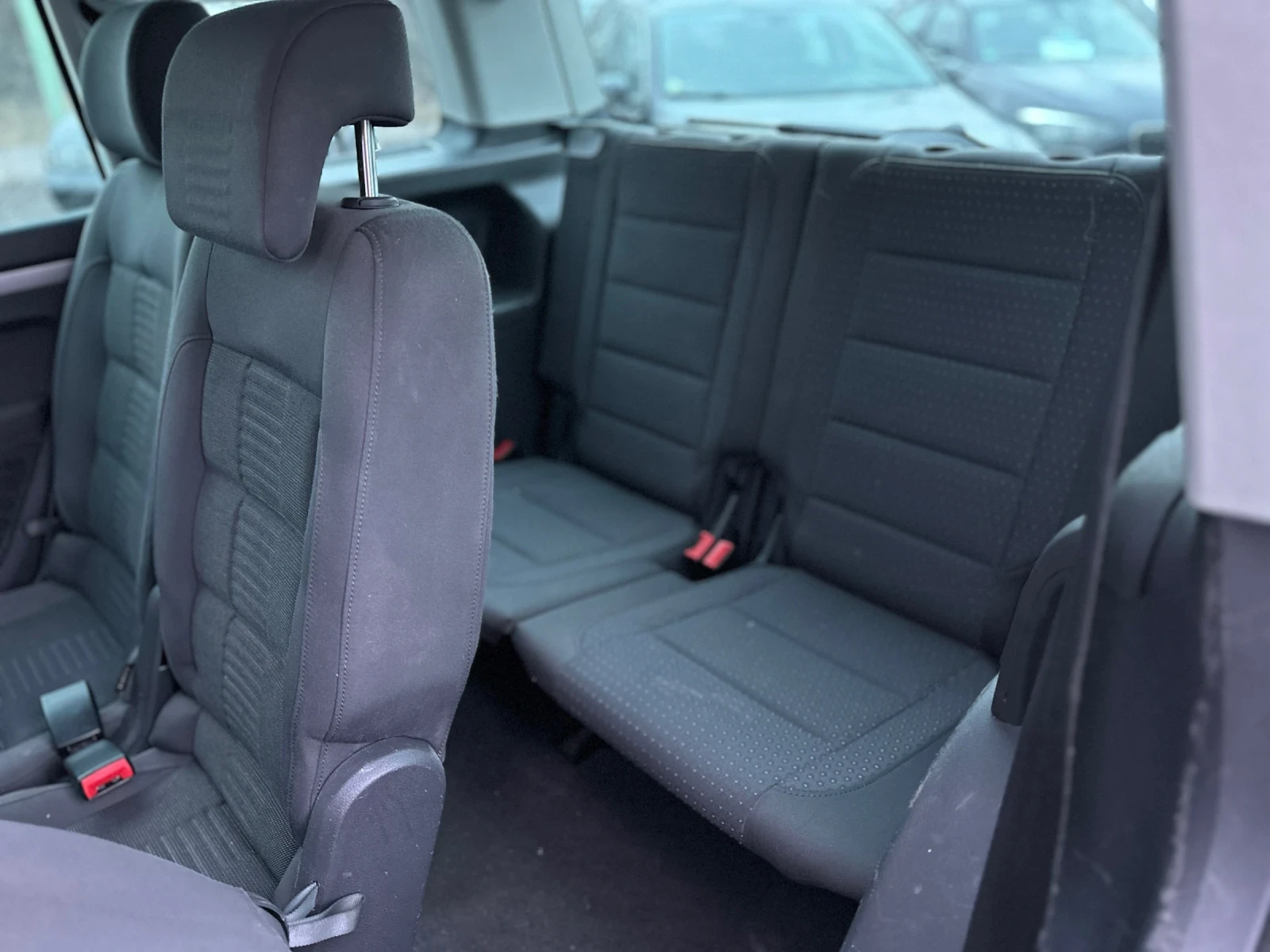 VW Touran 7-места - изображение 10