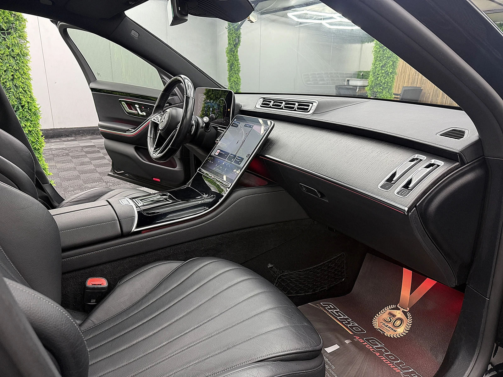 Mercedes-Benz S 350 BRABUS-900/LONG/PANORAMA/4-Matic/СОБСТВЕН ЛИЗИНГ, снимка 13 - Автомобили и джипове - 54065678