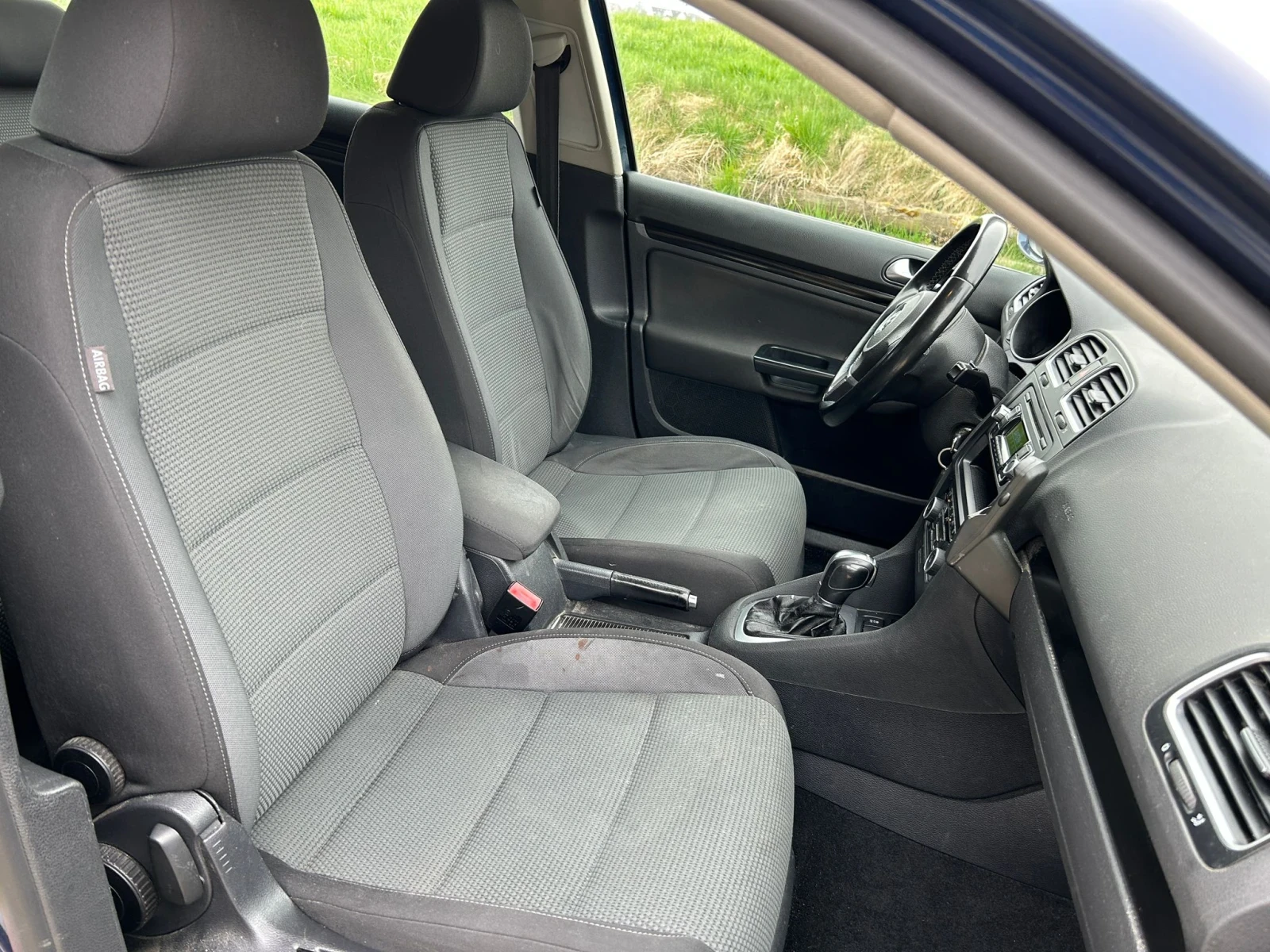 VW Golf АВТОМАТИК, снимка 6 - Автомобили и джипове - 54382872