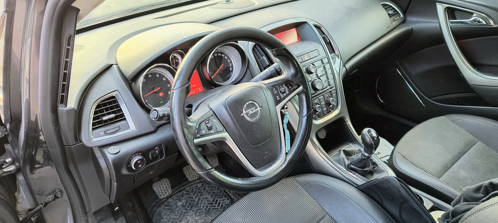 Opel Astra 1.6 - ГАЗ, снимка 9 - Автомобили и джипове - 54625259