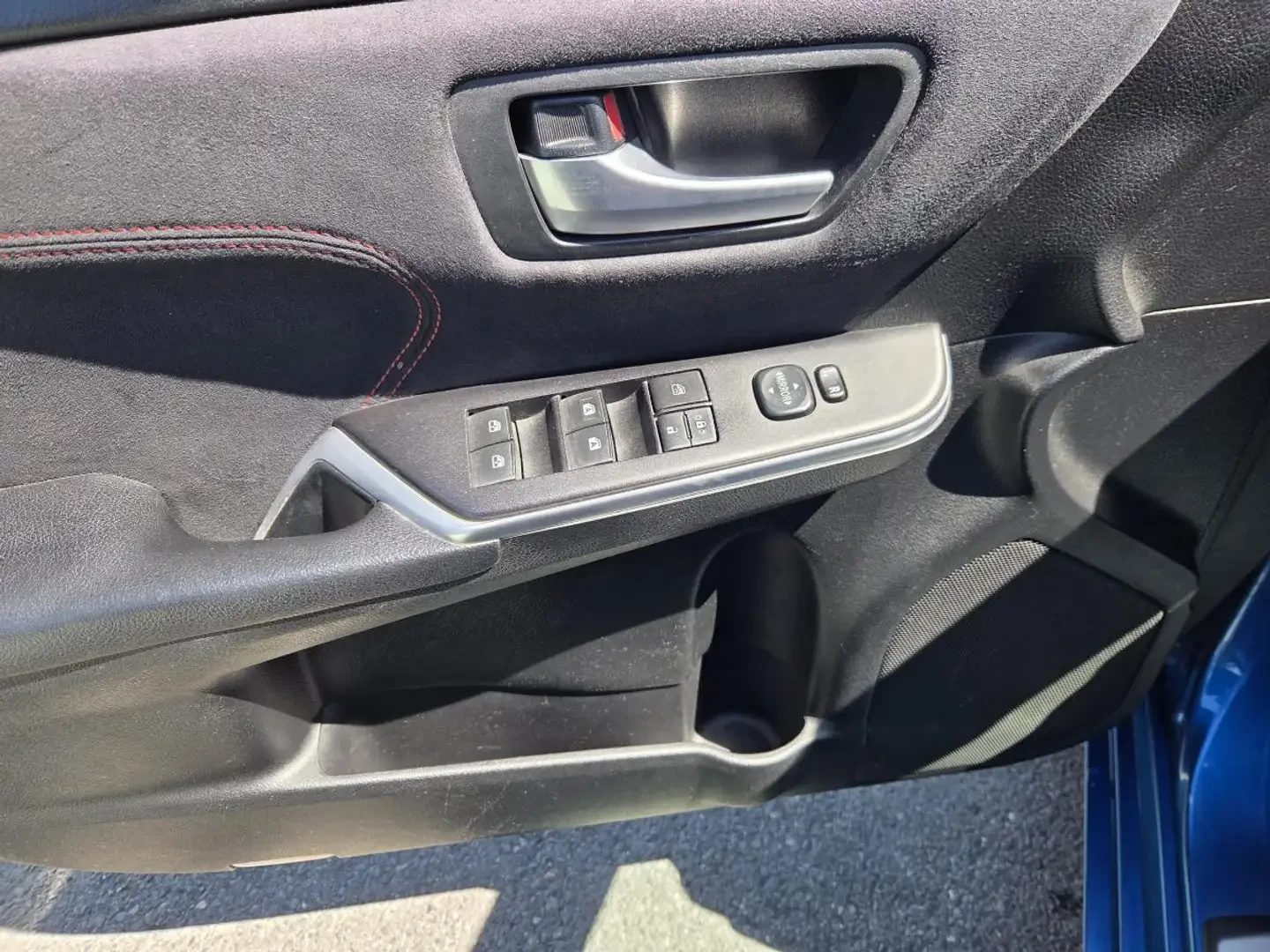 Toyota Camry ЦЕНА ДО БГ!, снимка 10 - Автомобили и джипове - 54787467
