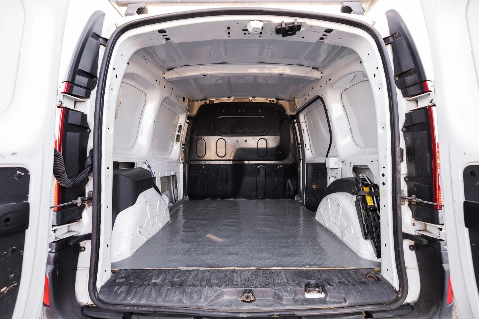 Renault Kangoo, снимка 11 - Автомобили и джипове - 54842364