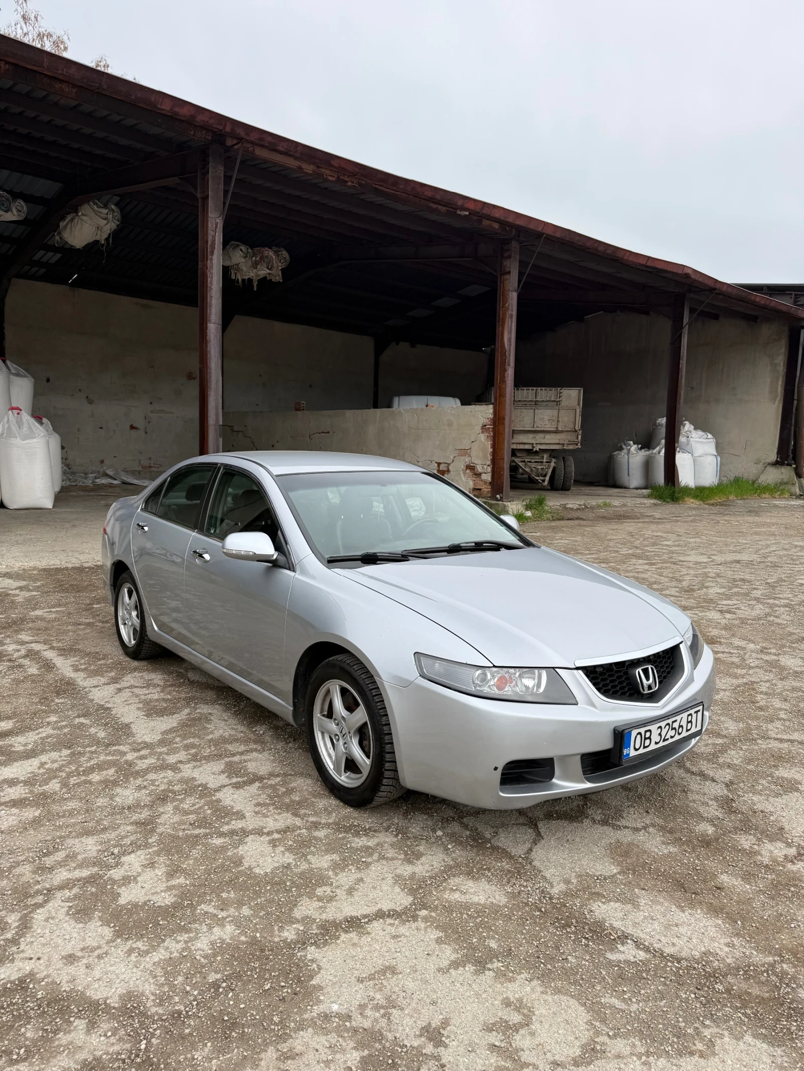 Honda Accord, снимка 2 - Автомобили и джипове - 54806452