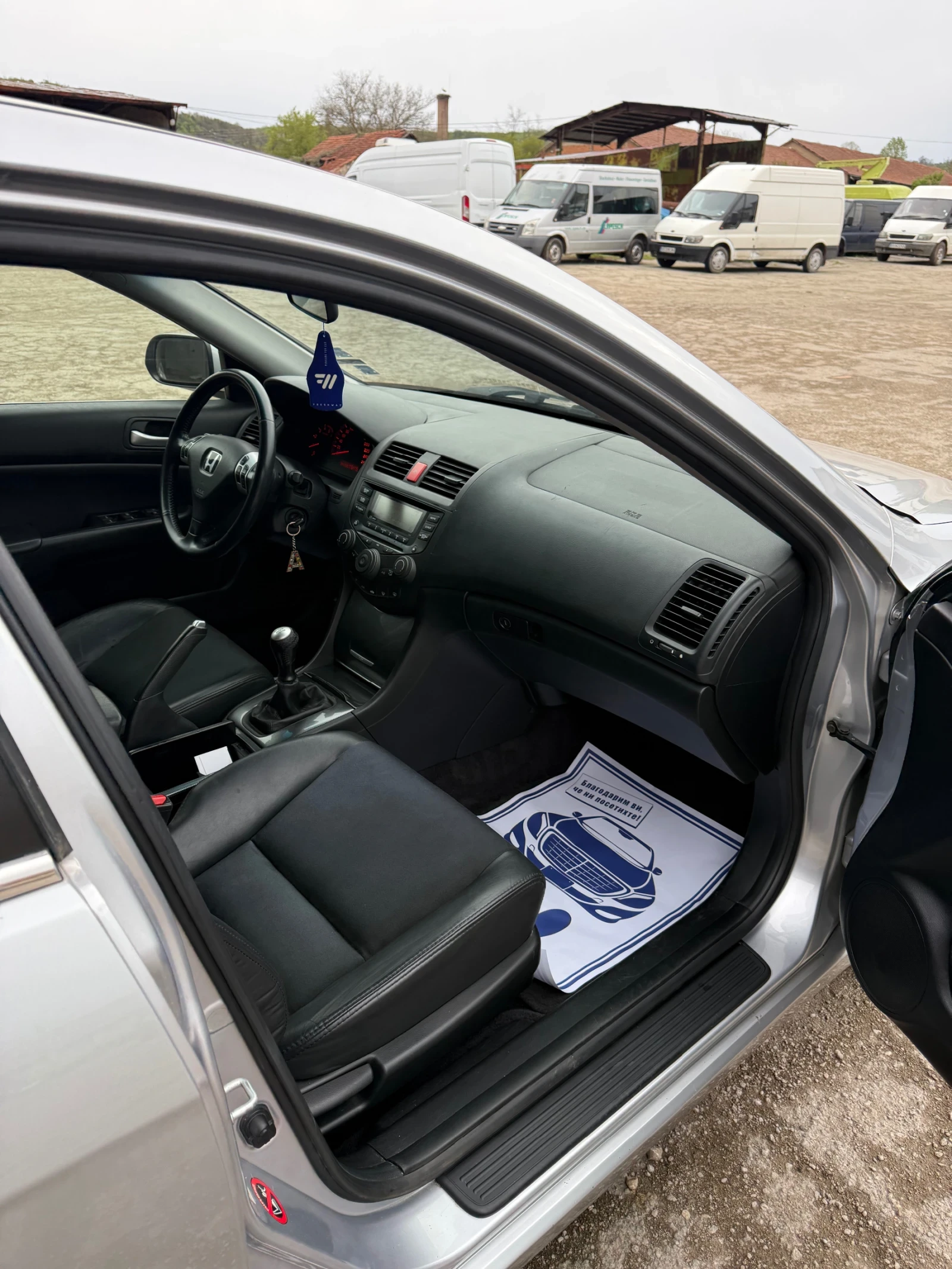 Honda Accord, снимка 9 - Автомобили и джипове - 54806452