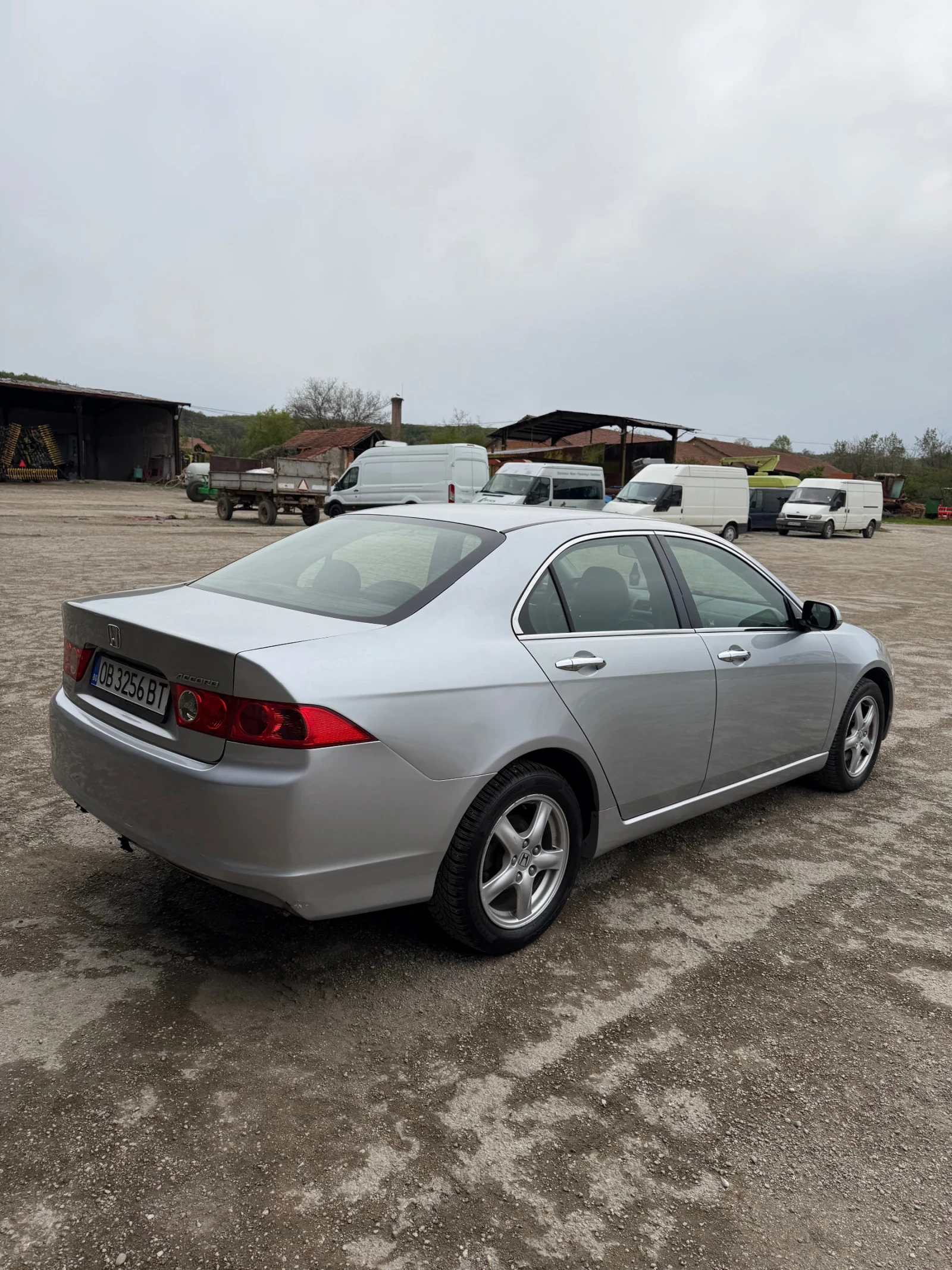 Honda Accord, снимка 3 - Автомобили и джипове - 54806452