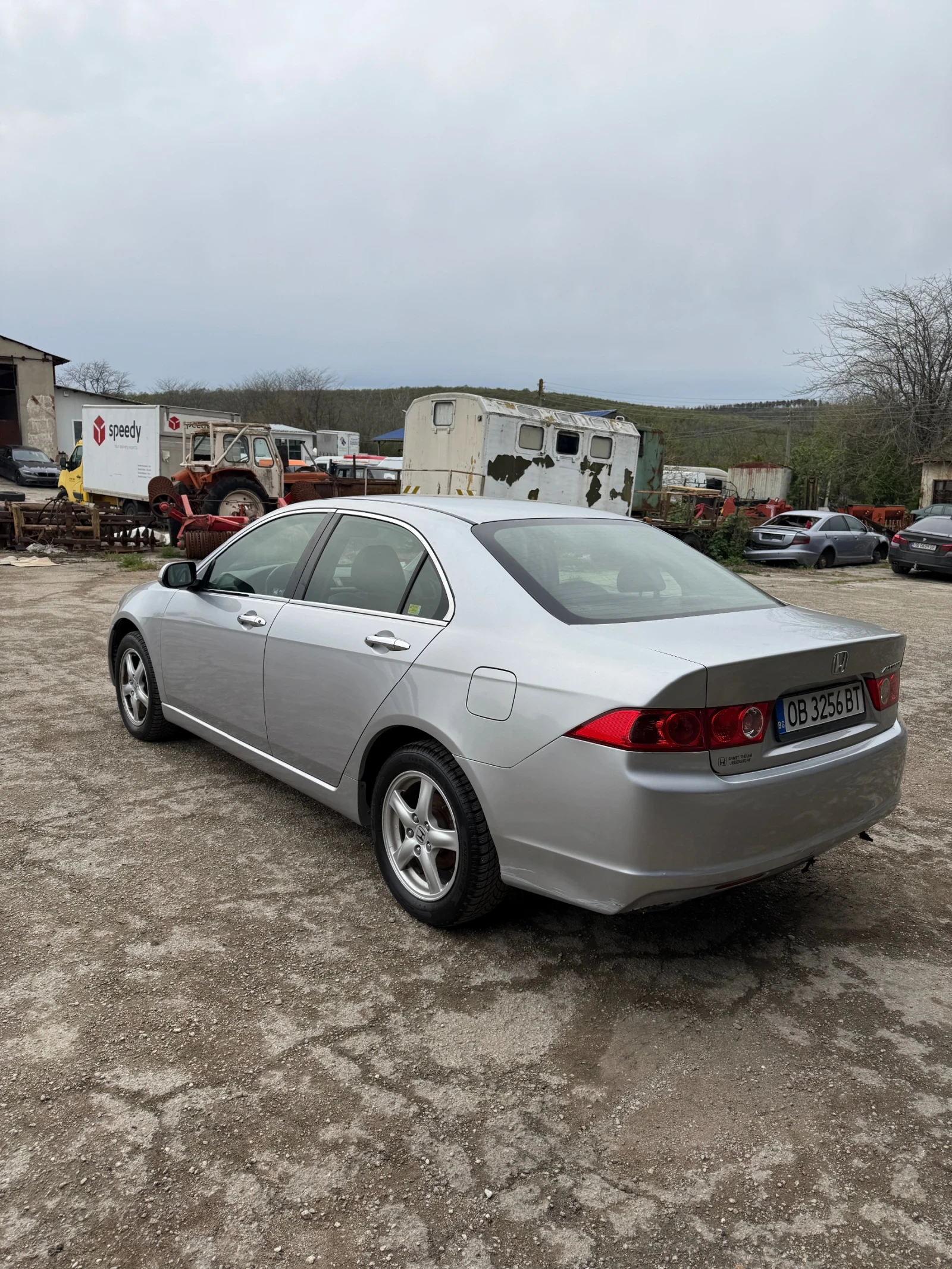 Honda Accord, снимка 4 - Автомобили и джипове - 54806452