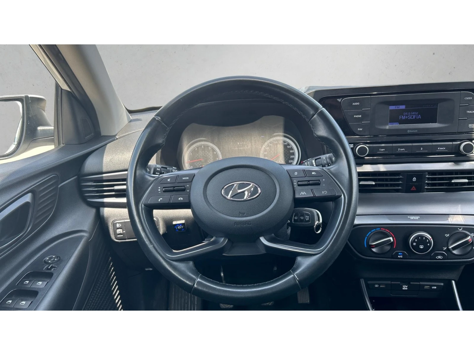 Hyundai I20 1.2i LPG  M/T, Месечна вноска от 177  , снимка 14 - Автомобили и джипове - 55228641