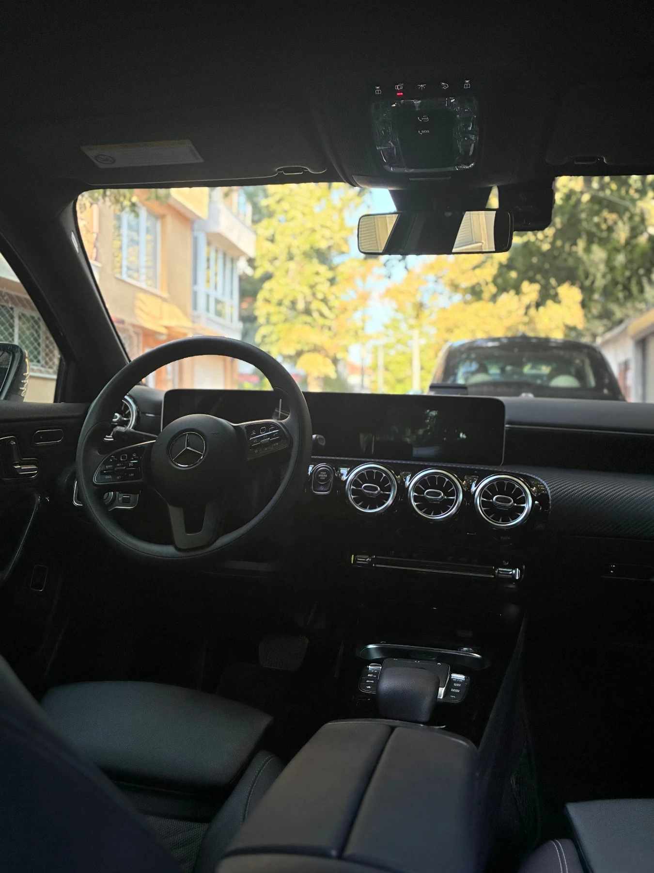 Mercedes-Benz A 220 Sedan, снимка 7 - Автомобили и джипове - 55655528