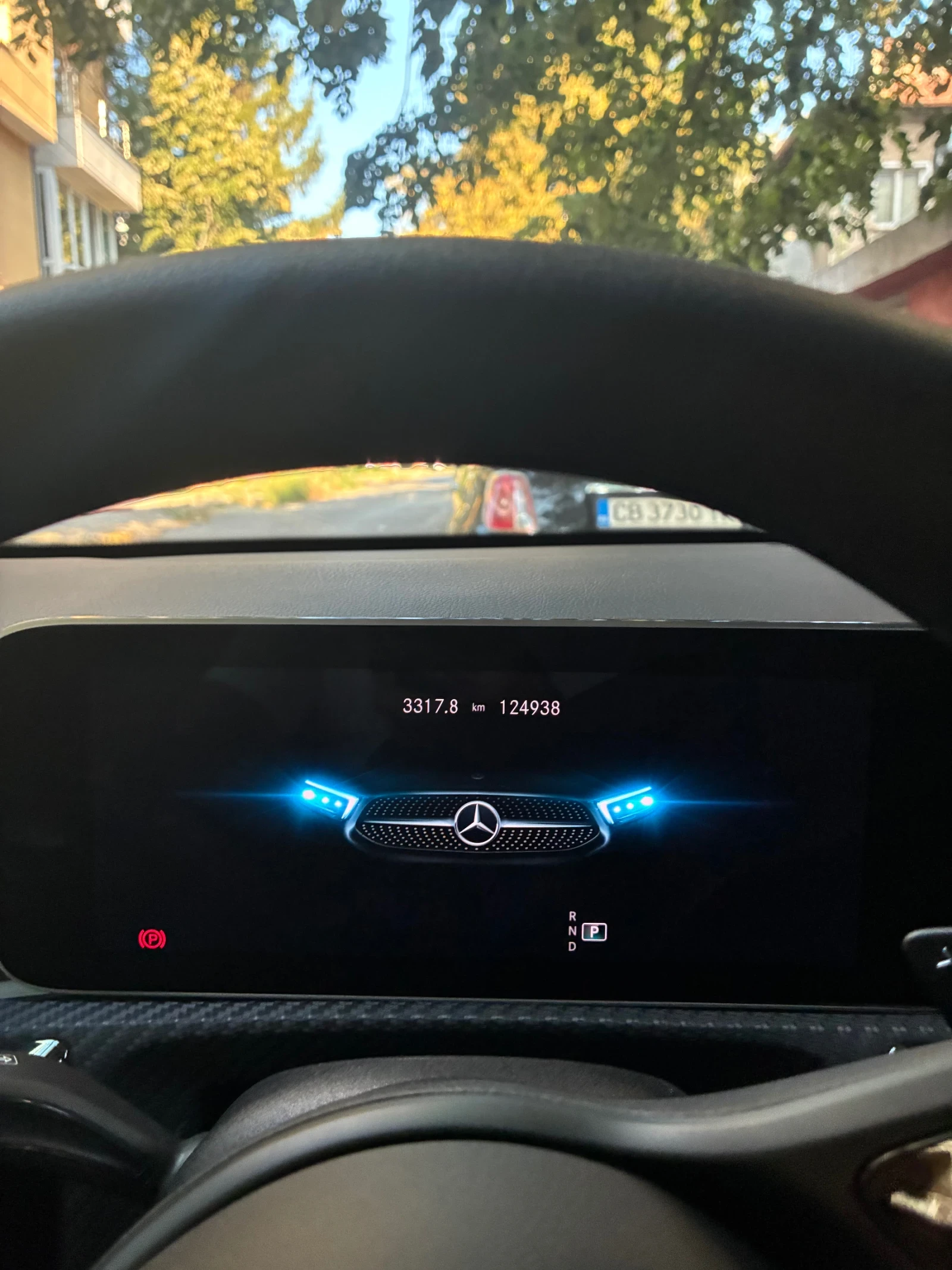 Mercedes-Benz A 220 Sedan, снимка 11 - Автомобили и джипове - 55655528