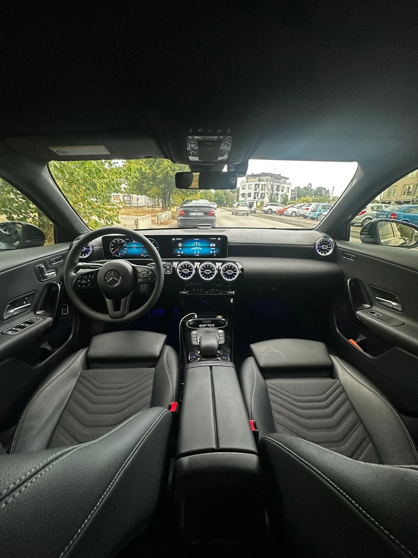 Mercedes-Benz A 220 Sedan, снимка 7 - Автомобили и джипове - 55892788