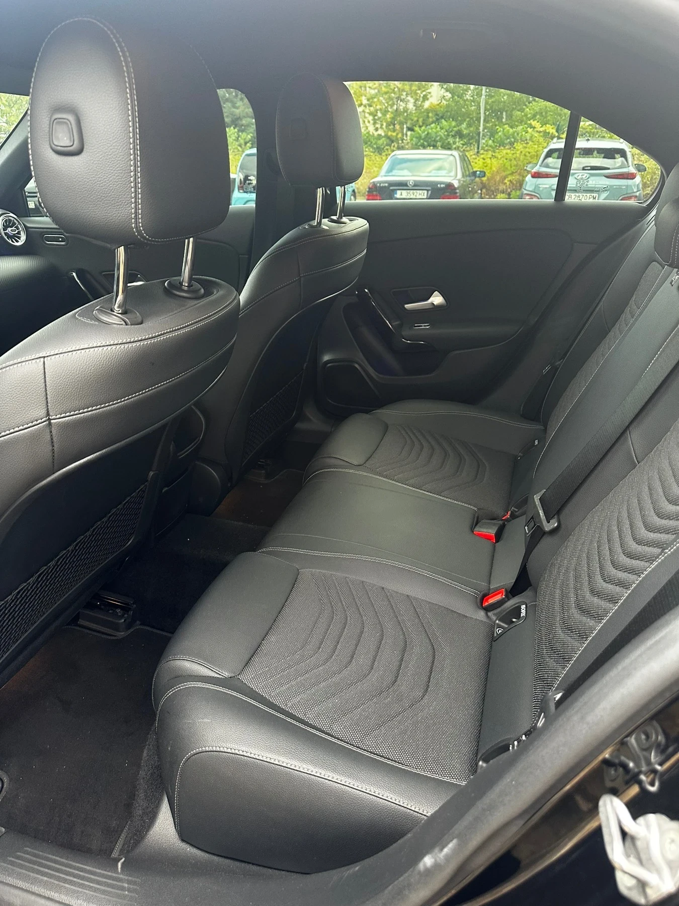 Mercedes-Benz A 220 Sedan, снимка 6 - Автомобили и джипове - 55892788