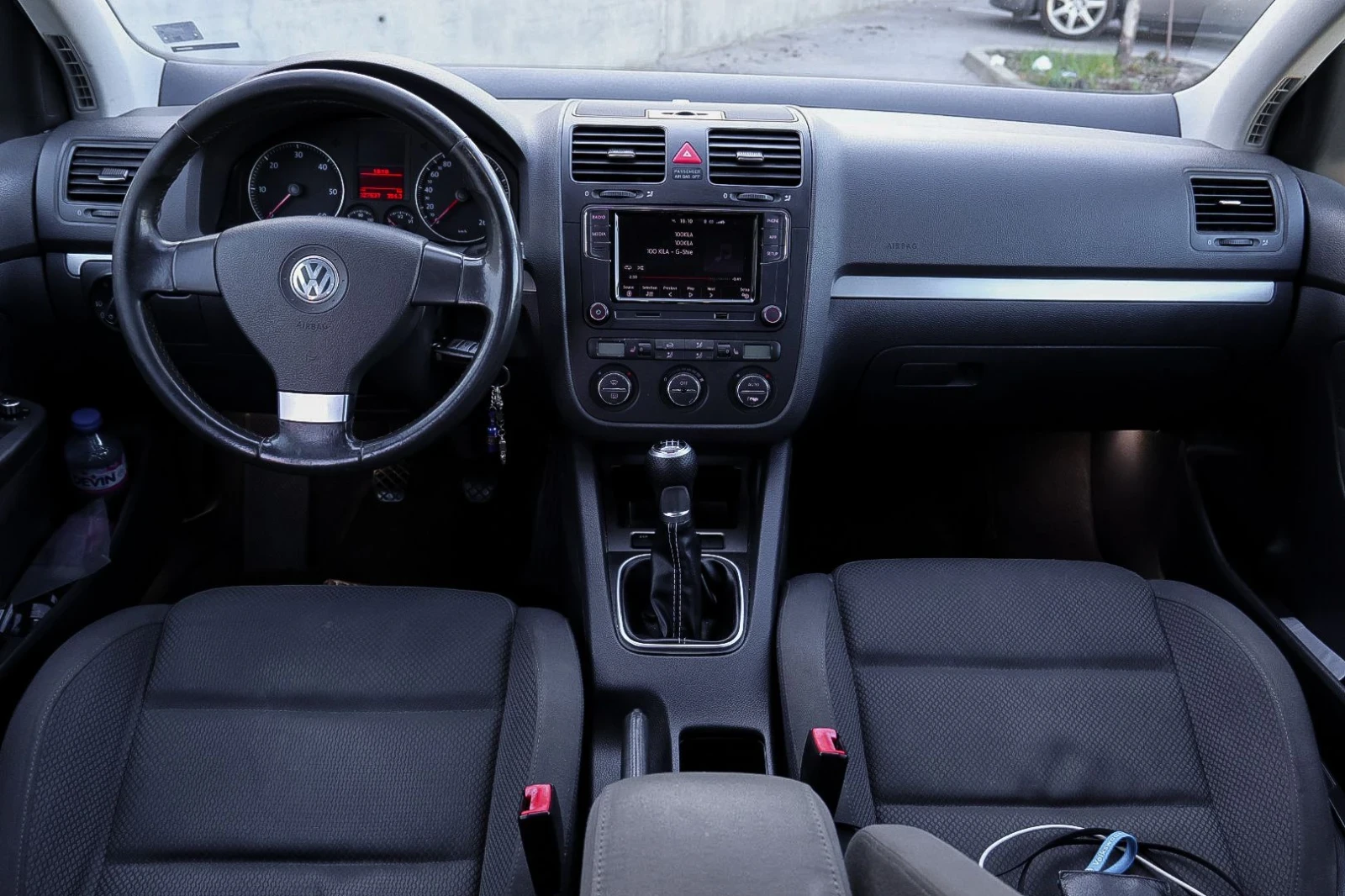 VW Golf, снимка 9 - Автомобили и джипове - 56080457