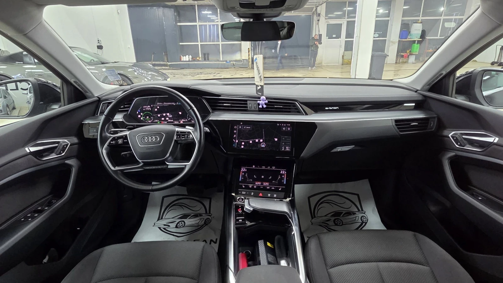 Audi E-Tron Пълна Сервизна История, снимка 11 - Автомобили и джипове - 56717636