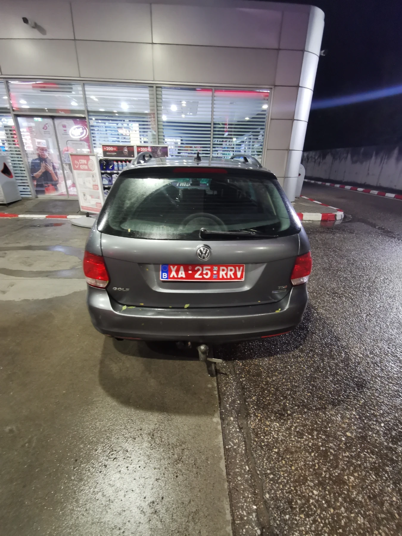VW Golf 1.6tdi , снимка 9 - Автомобили и джипове - 56735718
