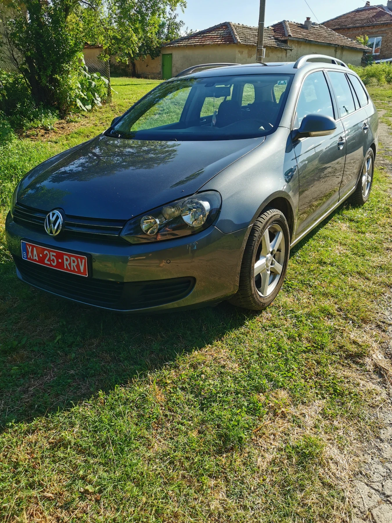 VW Golf 1.6tdi , снимка 3 - Автомобили и джипове - 56735718
