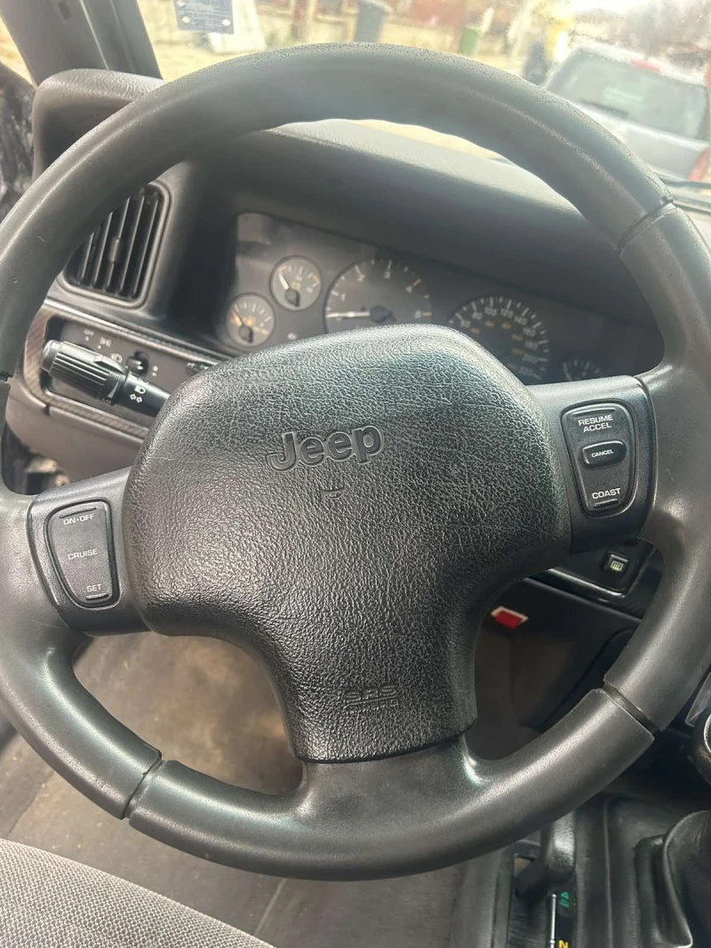 Jeep Grand cherokee 2.5, снимка 11 - Автомобили и джипове - 49030485