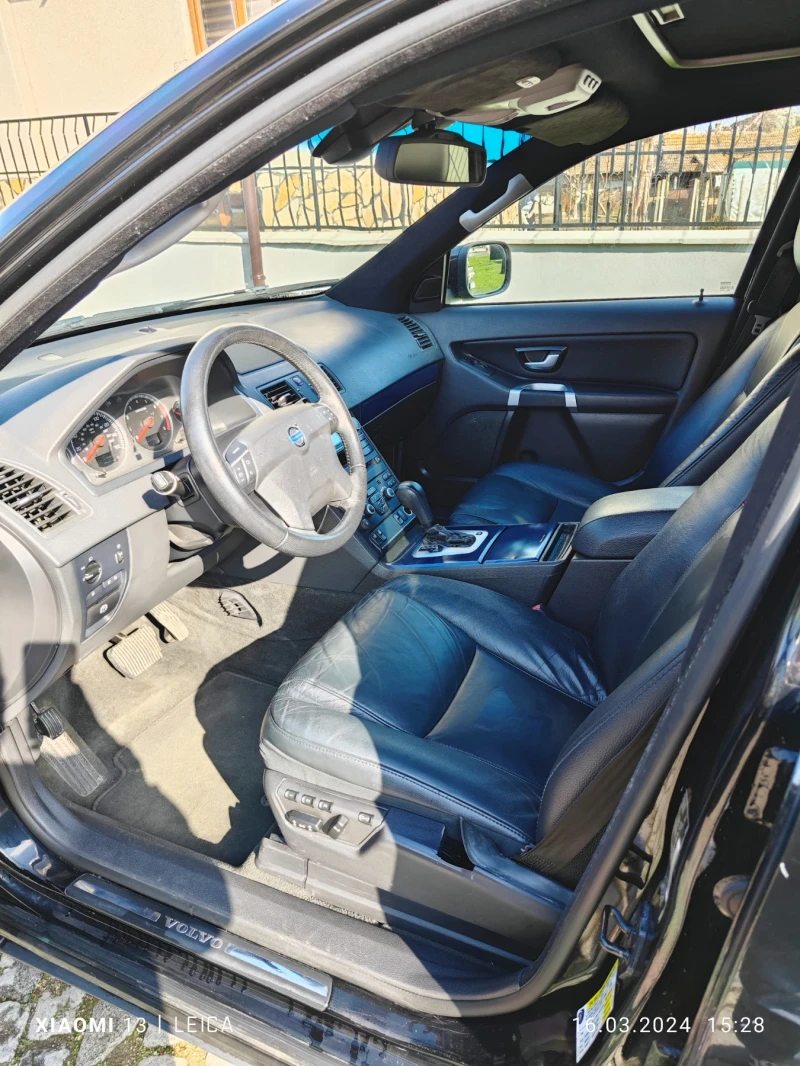 Volvo Xc90 3.2 FWD, снимка 9 - Автомобили и джипове - 51832260