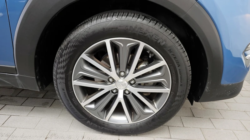 Hyundai Tucson 2.0 2WD PREMIUM autogeorge.com, снимка 5 - Автомобили и джипове - 51903072