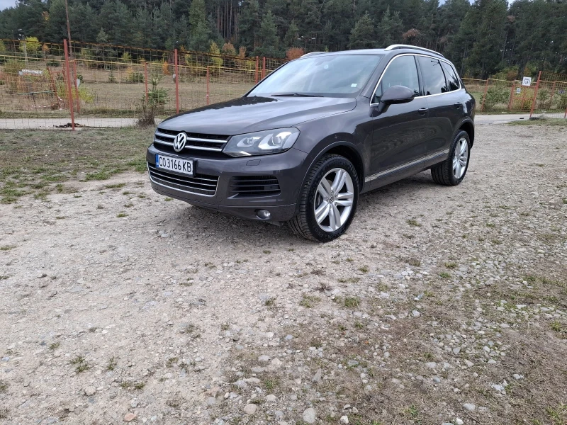 VW Touareg, снимка 2 - Автомобили и джипове - 52068889