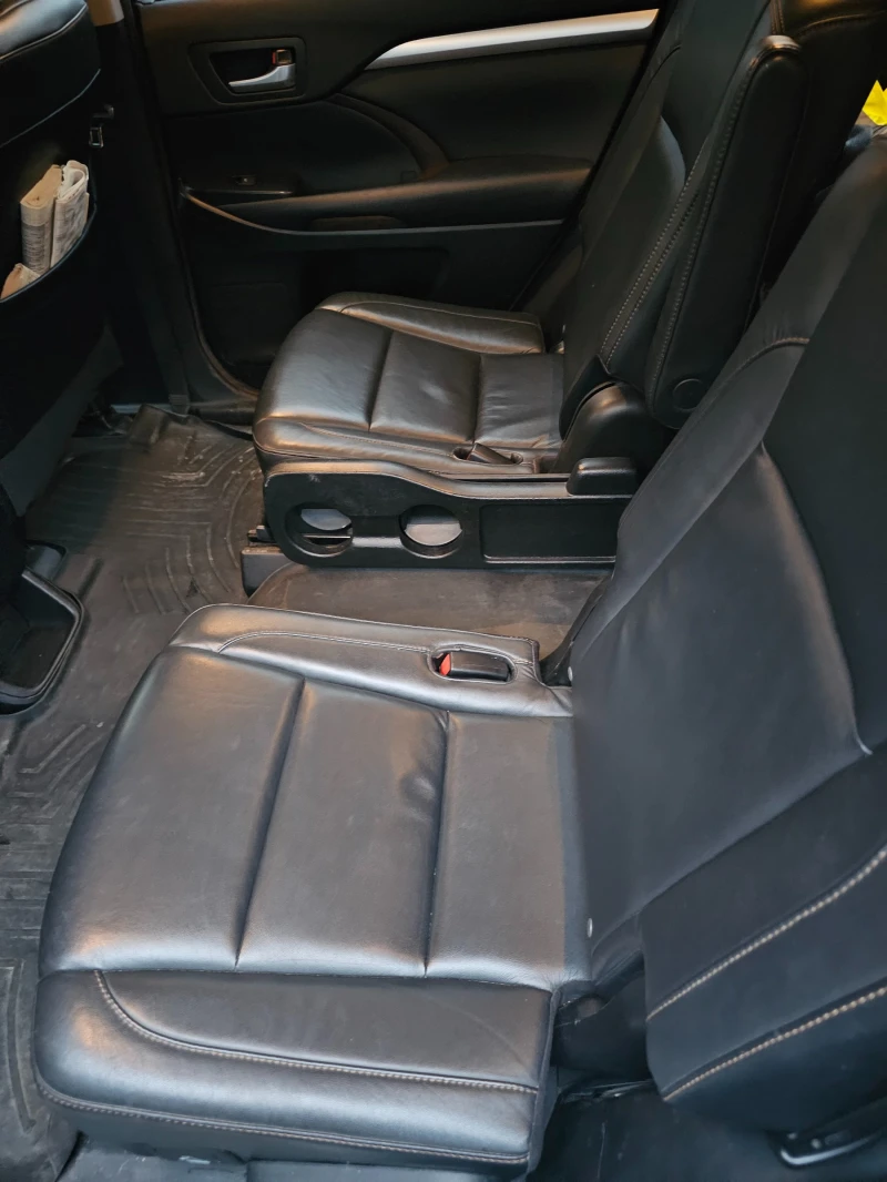 Toyota Highlander, снимка 10 - Автомобили и джипове - 52484113