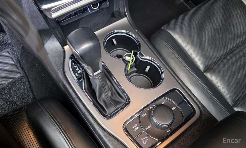 Jeep Grand cherokee, снимка 9 - Автомобили и джипове - 52928109