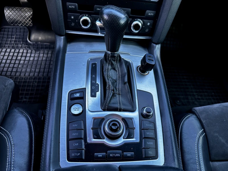 Audi Q7 S-Line, снимка 12 - Автомобили и джипове - 53009579