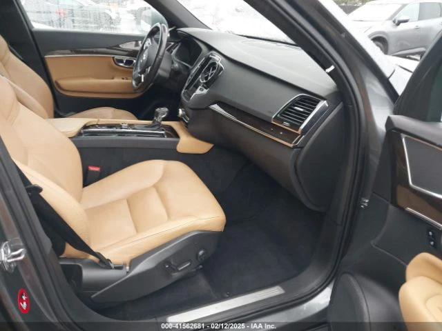 Volvo Xc90 T6 Momentum - изображение 9
