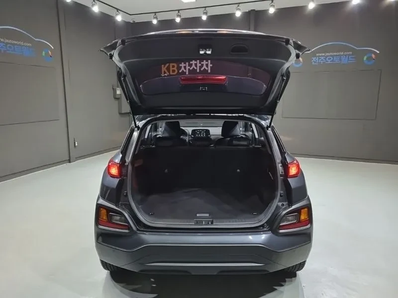 Hyundai Kona 1.6 - САМО 30% АВАНС, снимка 8 - Автомобили и джипове - 56305027