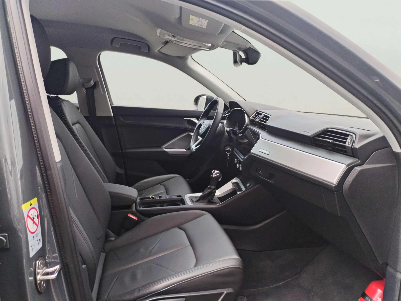 Audi Q3 1, 5 TFSI - изображение 9