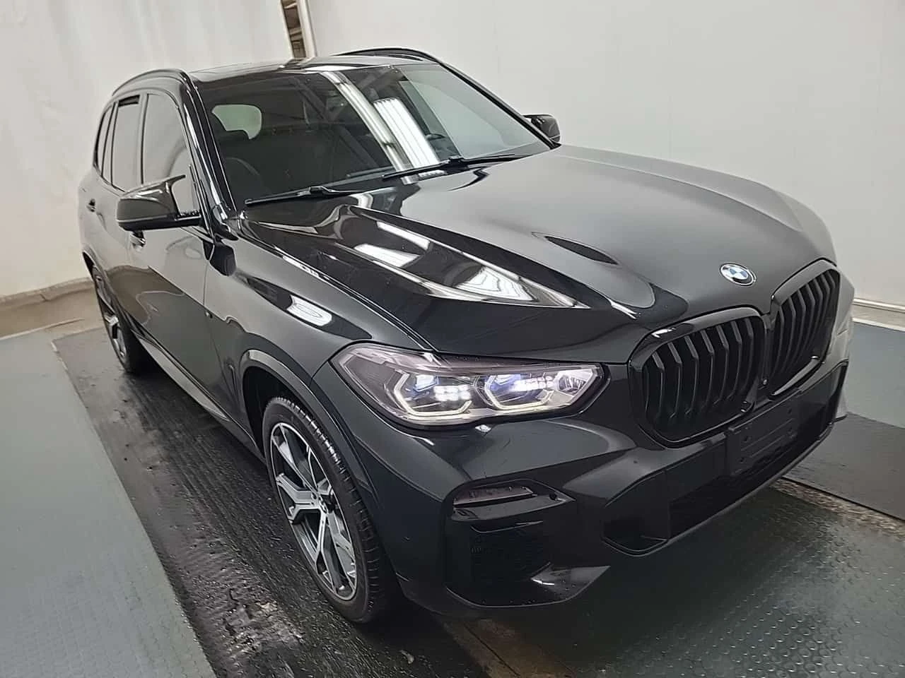 BMW X5 * XDRIVE50I * CARFAX * БЕЗ ПЪРВОНАЧАЛНА ВНОСКА, снимка 2 - Автомобили и джипове - 53728869