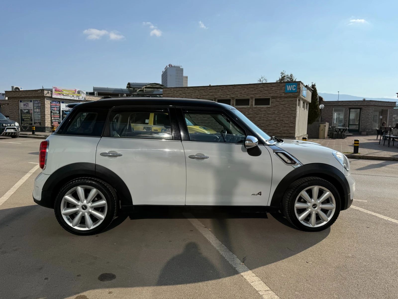 Mini Countryman 6 МЕСЕЦА ГАРАНЦИЯ/2.0D 143к.с. 4х4 Автоматик, снимка 5 - Автомобили и джипове - 53747214