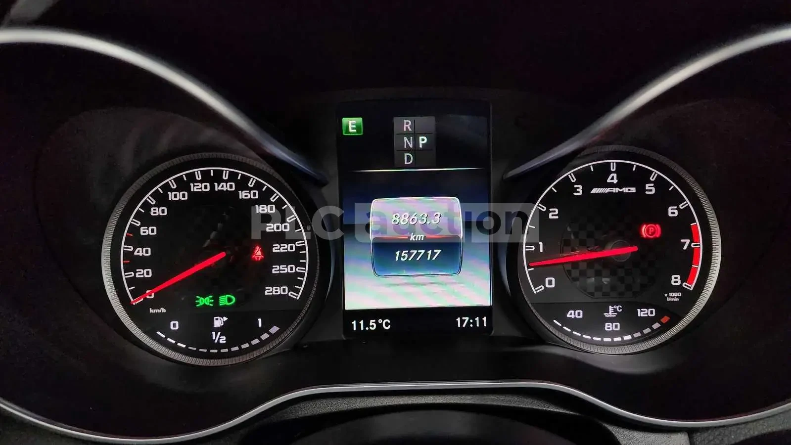 Mercedes-Benz GLC 43 AMG ALCANTARA* HEAD-UP* KEYLESS GO* LANE ASSIST* BURMA, снимка 9 - Автомобили и джипове - 53965955