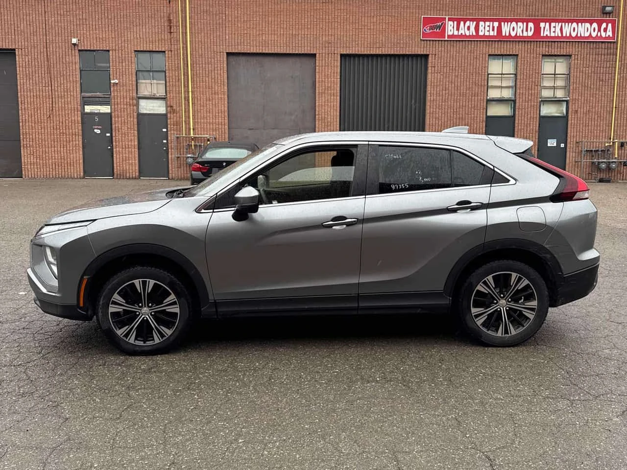 Mitsubishi Eclipse Cross * ES * АВТОКРЕДИТ БЕЗ ПЪРВОНАЧАЛНА ВНОСКА* , снимка 2 - Автомобили и джипове - 54807666