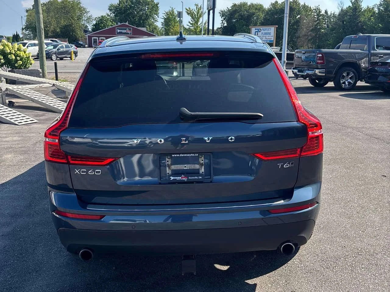 Volvo XC60 * Momentum * CARFAX * БЕЗ ПЪРВОНАЧАЛНА ВНОСКА, снимка 4 - Автомобили и джипове - 55573081
