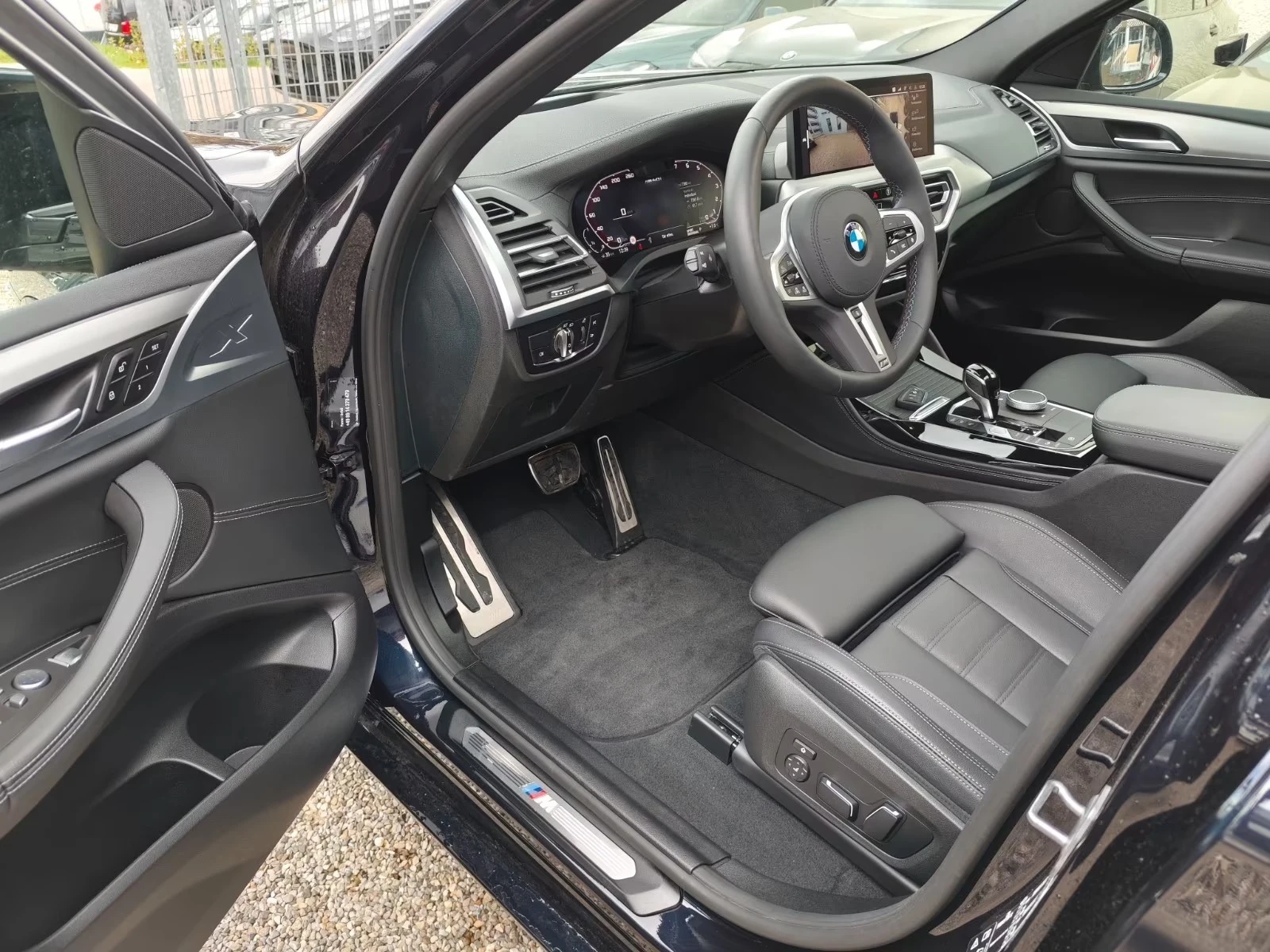 BMW X4 M40i / SHADOW LINE / LASERLIGHT / PANO/ HUD/ 360/, снимка 8 - Автомобили и джипове - 55585839