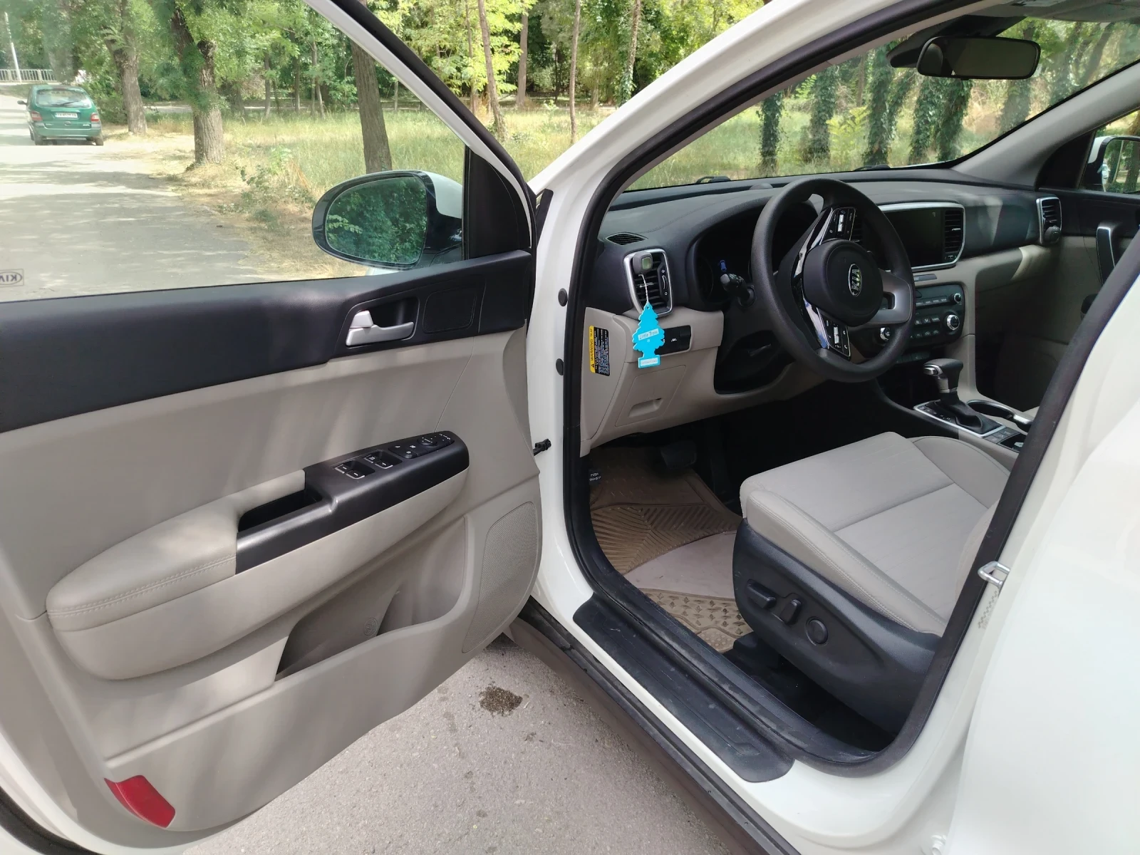 Kia Sportage LX, снимка 12 - Автомобили и джипове - 55667586