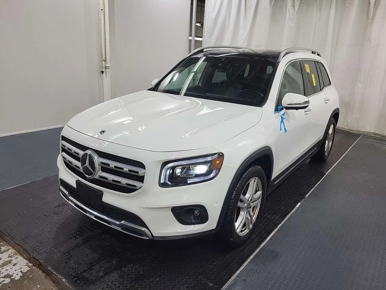 Mercedes-Benz GLB 250 * 4matic Suv* CARFAX * O���� �� ����������� | Mobile.bg � ����������� 1