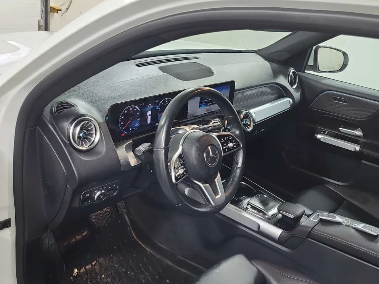 Mercedes-Benz GLB 250 * 4matic Suv* CARFAX * O���� �� ����������� | Mobile.bg � ����������� 10