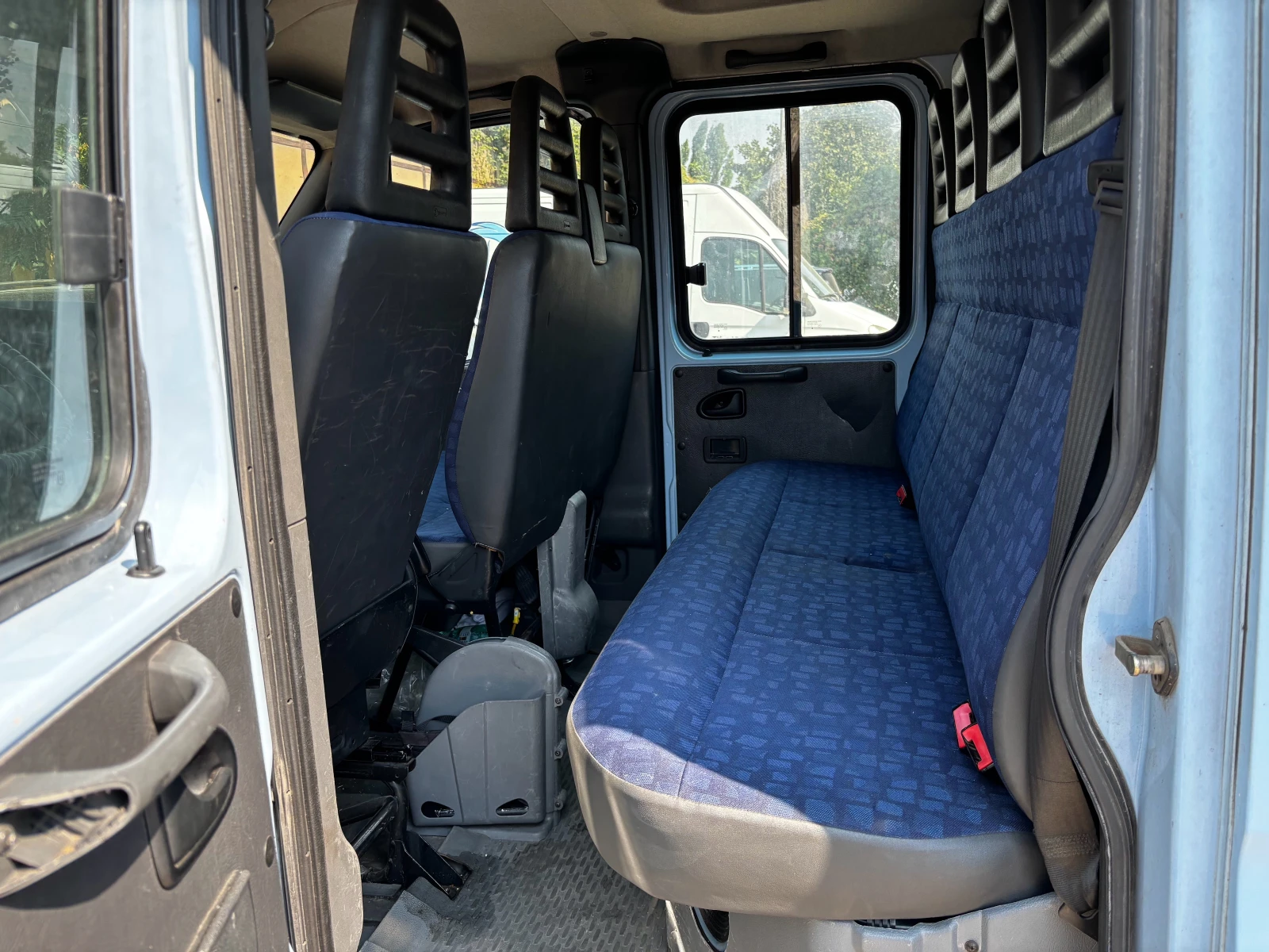 Iveco 35s12 с фургон, снимка 11 - Бусове и автобуси - 55717839