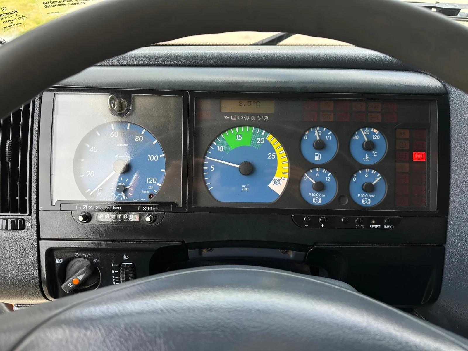 Mercedes-Benz Atego 815* Тристранен самосвал* Топ състояние, снимка 15 - Камиони - 54148882