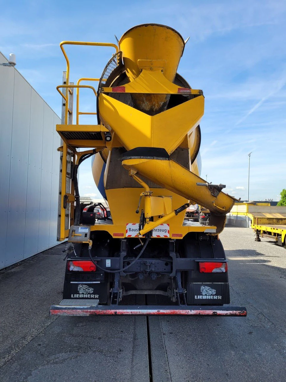 Iveco Stralis Бетонобъркачка X-Way 400 SL 8x4 BB   Liebherr 9 м&, снимка 3 - Камиони - 54949193