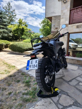 ����� �� �������� �� Husqvarna Svartpilen 401 2024, A2, ABS