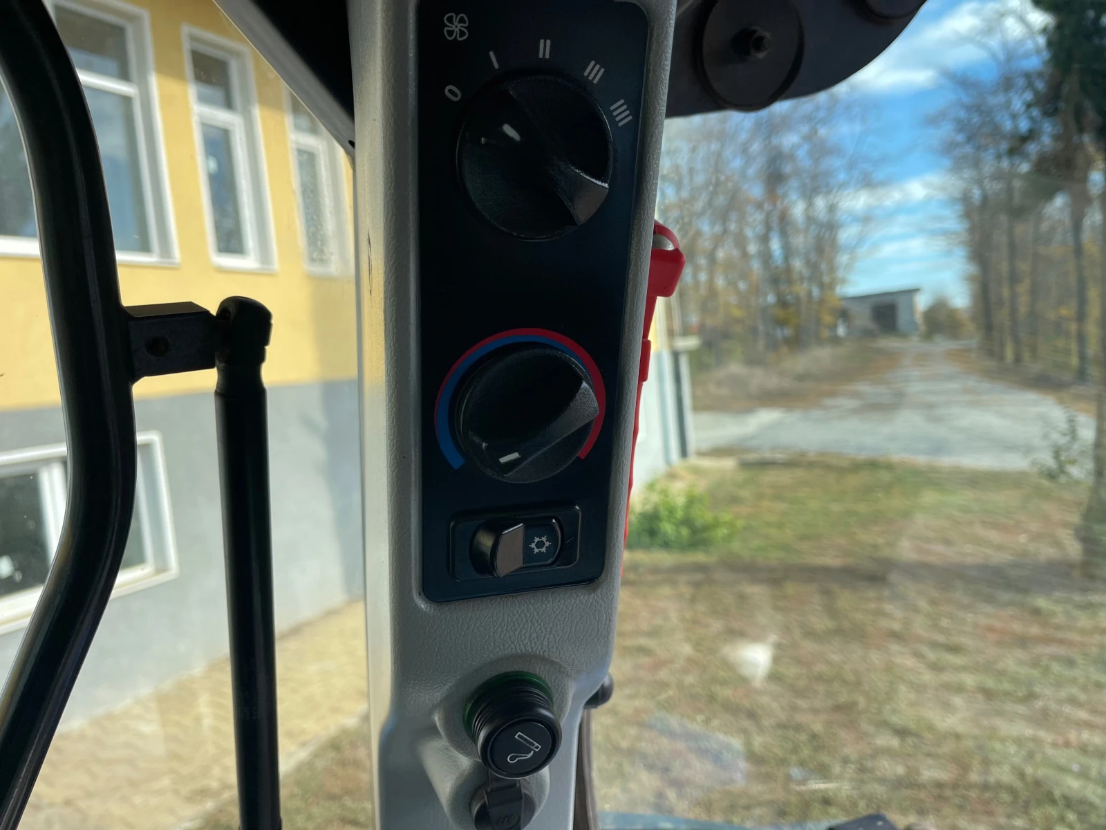  New Holland T6.175  | Mobile.bg   16