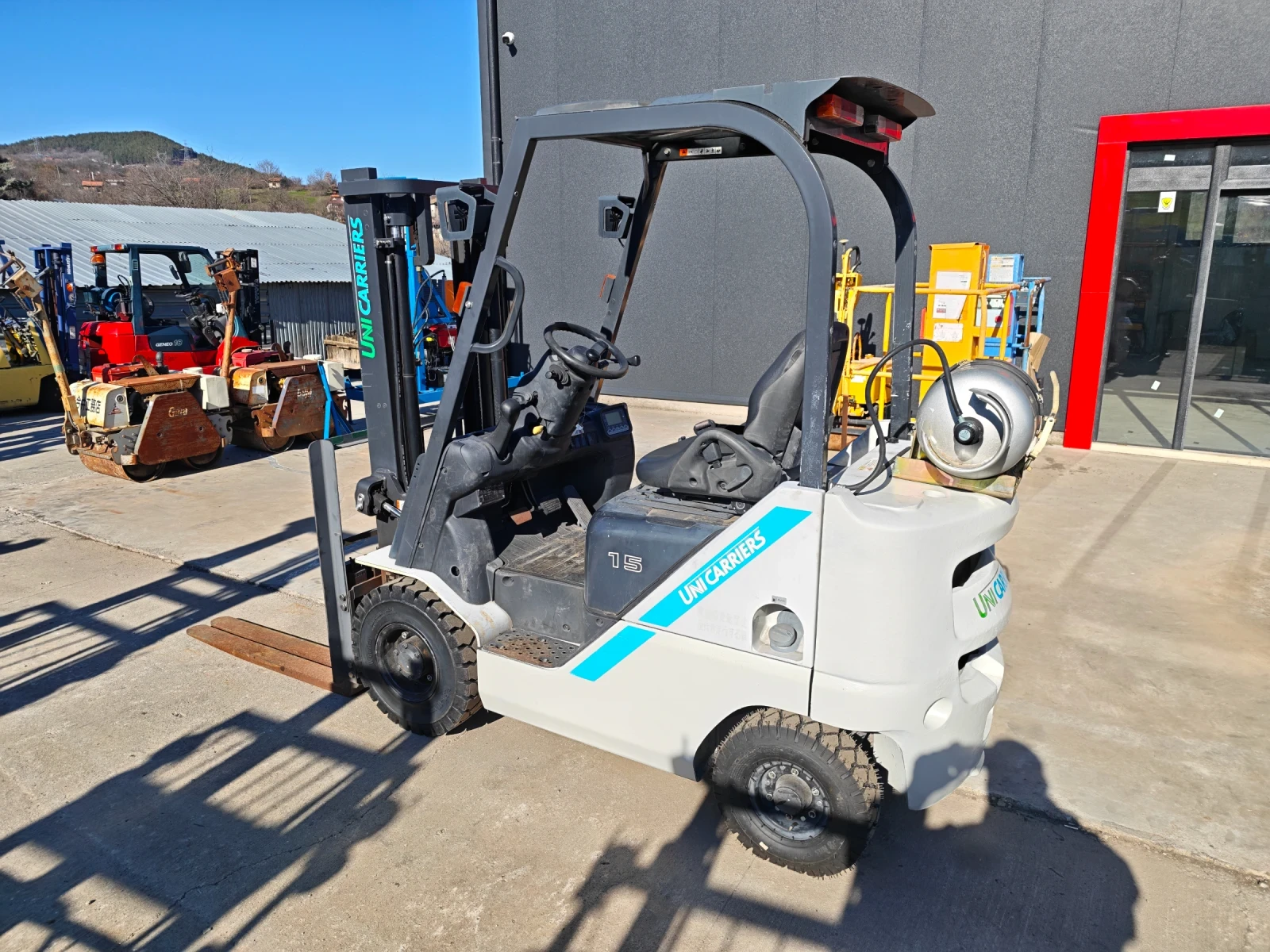 Мотокар UniCarriers Газ, бензин, снимка 6 - Индустриална техника - 53785354