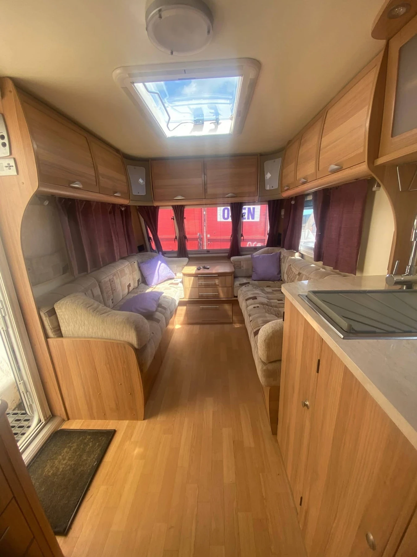 Каравана Tabbert BAILEY UNICORN-Alu-Tech-Bodyshell.ФОРСЕЛТ/MOVER/, снимка 6 - Каравани и кемпери - 54920724