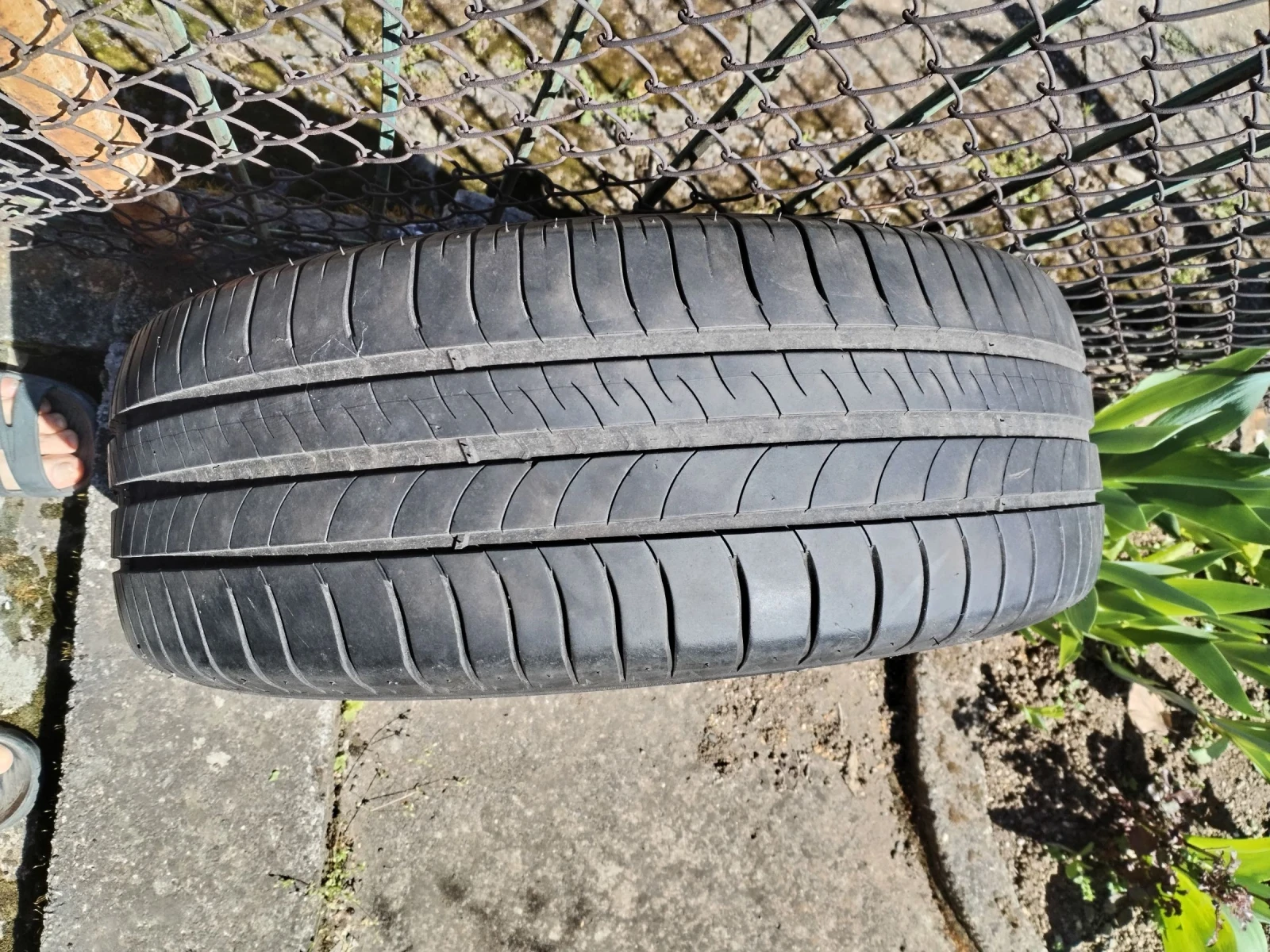 Гуми Летни 215/60R16, снимка 2 - Гуми и джанти - 54384561