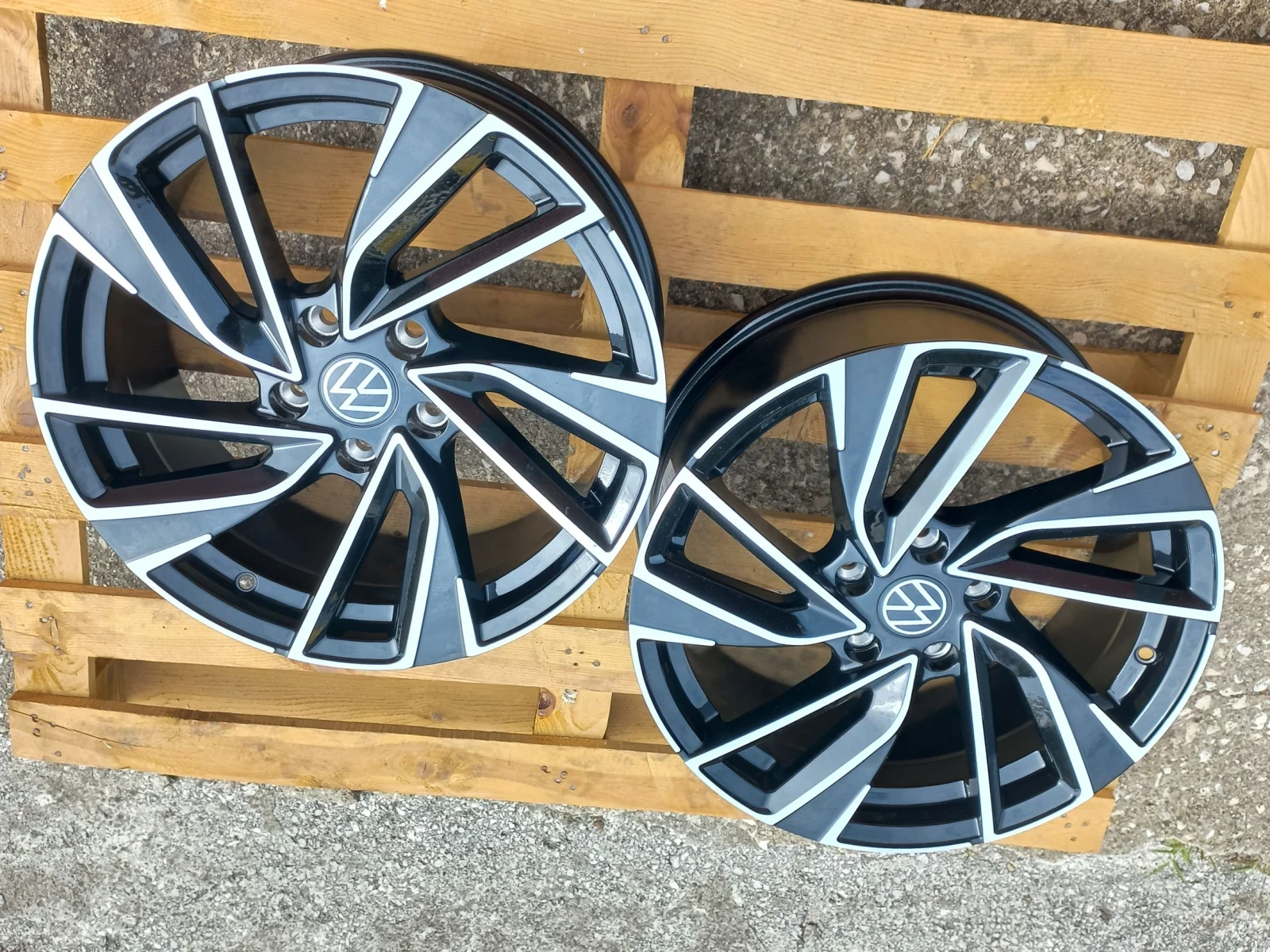 Джанти за VW, снимка 9 - Гуми и джанти - 56620051