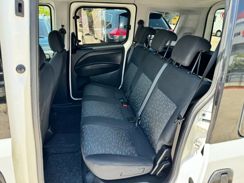 Opel Combo 1.6D 105k.с 6ск. 2015г., снимка 12 - Автомобили и джипове - 46259813