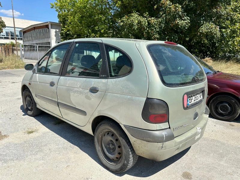 Renault Scenic 1.9 Д, снимка 4 - Автомобили и джипове - 48789350